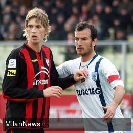 Bartosz Salamon con la maglia del Foggia alla corte di Zeman