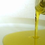 olio oliva versato 150x150 La tartara