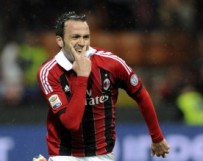 Calciomercato Milan, tre addii in attacco. I nomi per sostituire Pazzini