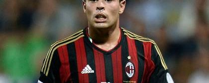 Petagna presentato dal Latina: “Avevo tante richieste, mi ha convinto mister Beretta”