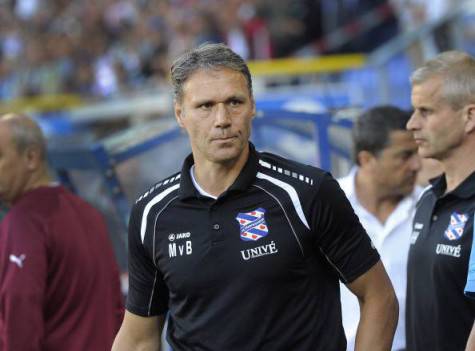 E morto il padre di Van Basten: il cordoglio del Milan Van basten 11 475x351 E morto il padre di Van Basten: il cordoglio del Milan