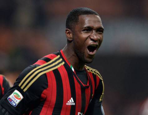 Il Genoa fa la spesa in casa Milan: si trattano Zapata e Niang 457089637 475x371 Il Genoa fa la spesa in casa Milan: si trattano Zapata e Niang