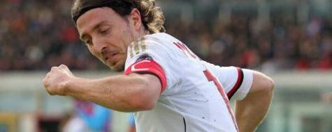 Campagna abbonamenti: la telefonata speciale di Montolivo – VIDEO