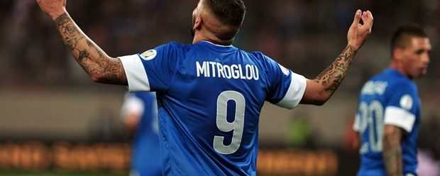 Nuovo attaccante per il Milan: il greco Mitroglu in arrivo dal Fulham?