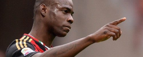 Balotelli dovrebbe restare in rossonero